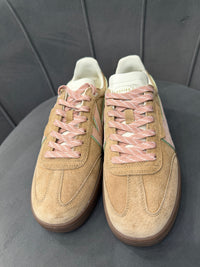 Kaotiko Sneakers Beige